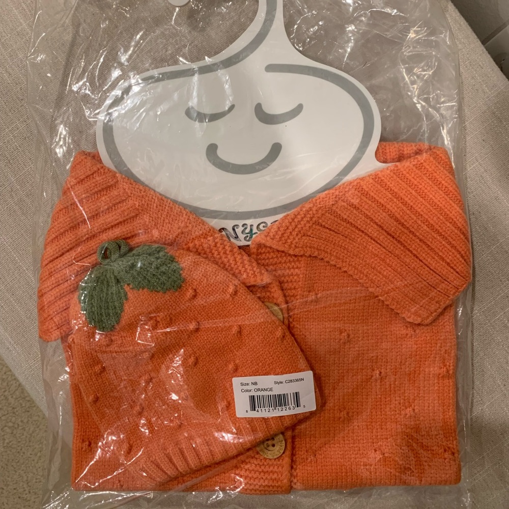 NYGB 2-Piece Pumpkin Knit Hat and Snuggle Sack in size Newborn